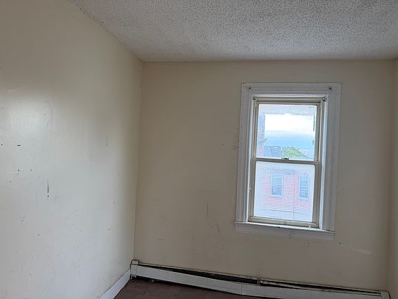 4th image of 87 Ring St APT 3