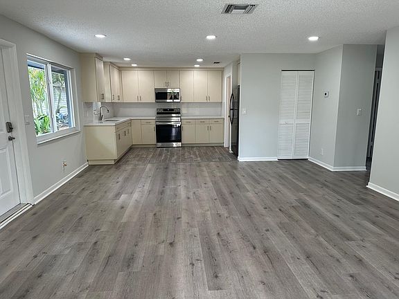 3rd image of 1217 NE 9th St #2