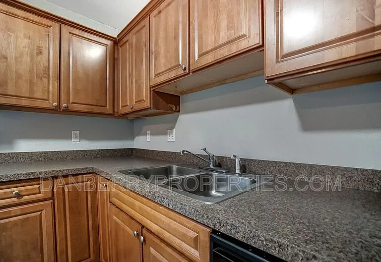 1127 N Byrne Rd #1 — Photo 23