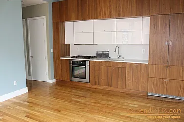 Rented by aptsandlofts.com