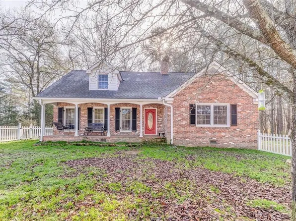521 W John Hand Rd, Cedartown, GA 30125