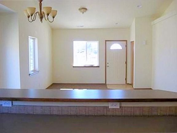 5th image of 1230 W Malaga Ave