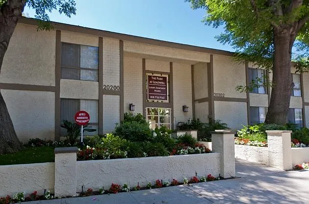 1 bed, 838 sqft, $1,695 — Photo 2
