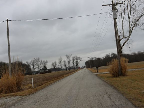 4th image of 1344 W County Road 1000 S