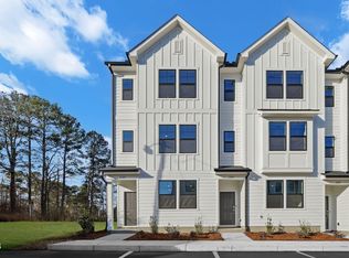 2301 Oakwood Meadows Ln, Raleigh, NC 27604