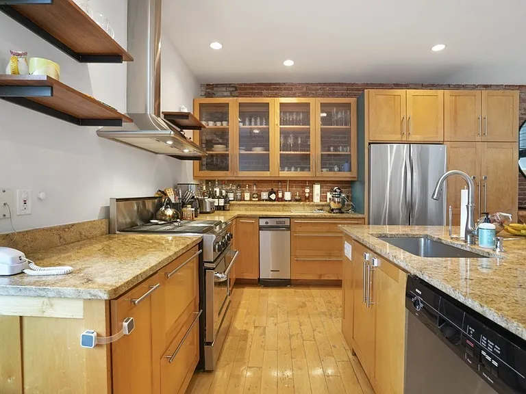 8 Newcomb St #5 — Photo 7