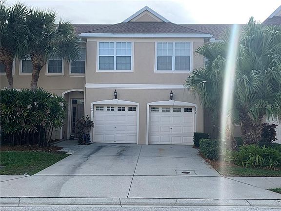2nd image of 676 Vallance Way NE