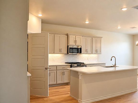 5th image of 7035 25th St