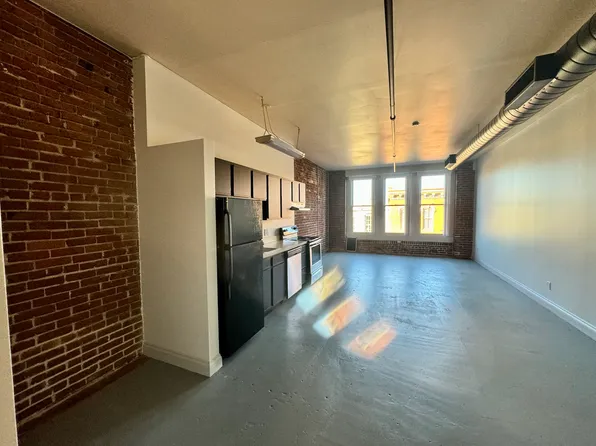 309 Delaware St, Kansas City, MO