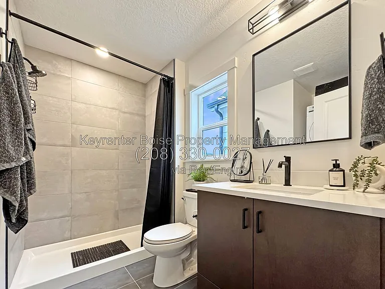 3526 W Anderson St — Photo 10