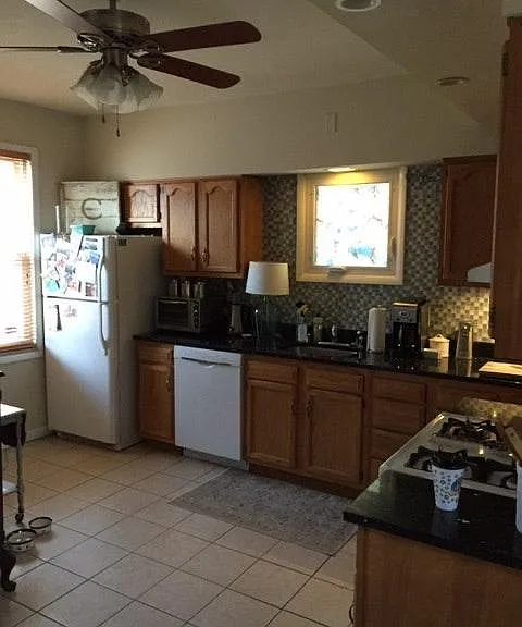 4316 Foster St — Photo 3