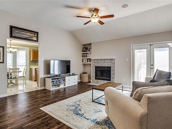 3rd image of 7009 Teal Dr