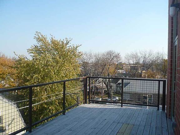 4th image of 3637 N Spaulding Ave #207