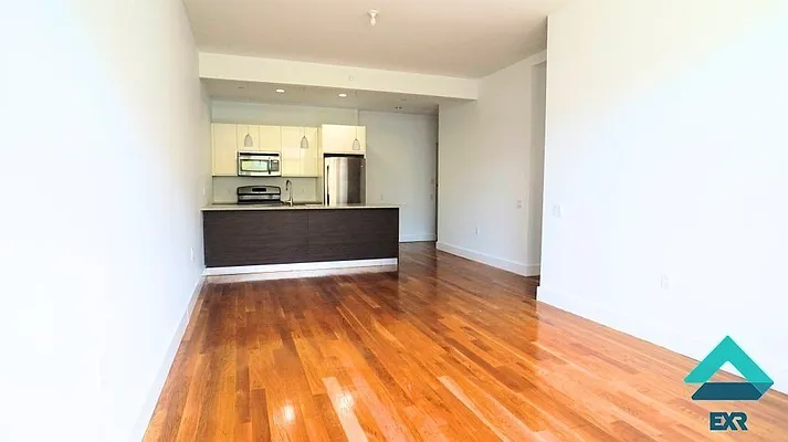 Rented by EXR | media 2