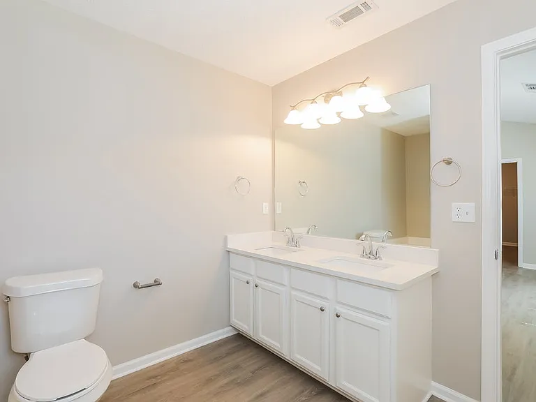 1052 Navaho Trl — Photo 11