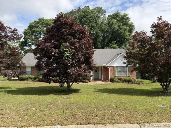202 Wellston Dr, Enterprise, AL 36330