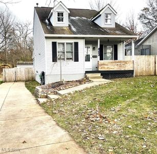 493 Crestview Ave, Akron, OH, 44320