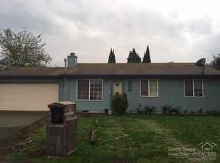 9302 SE Center St, Portland, OR 97266