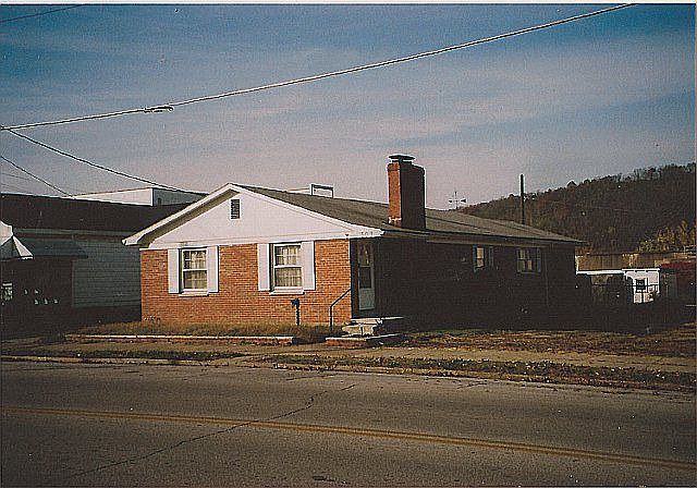 1st image of 509 E 2nd St