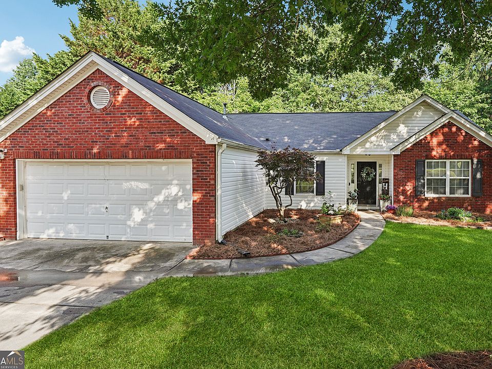 1st image of 905 Creekmore Ln
