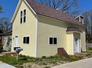 506 N Center Ave APT 3, Gaylord, MI 49735