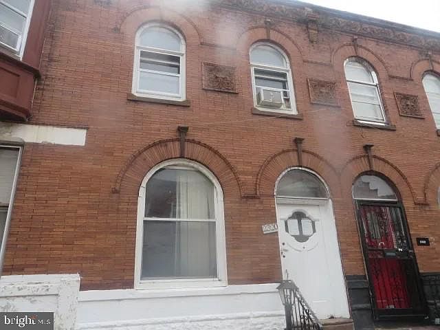 1st image of 2320 Nicholas St