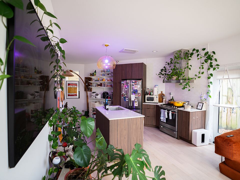 1st floor - 75" TV included