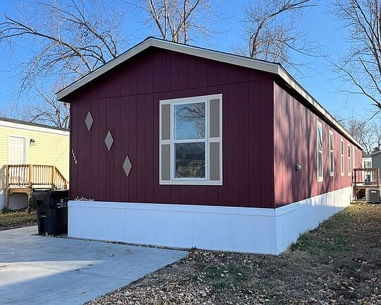 2nd image of 1440 W Plum St #170