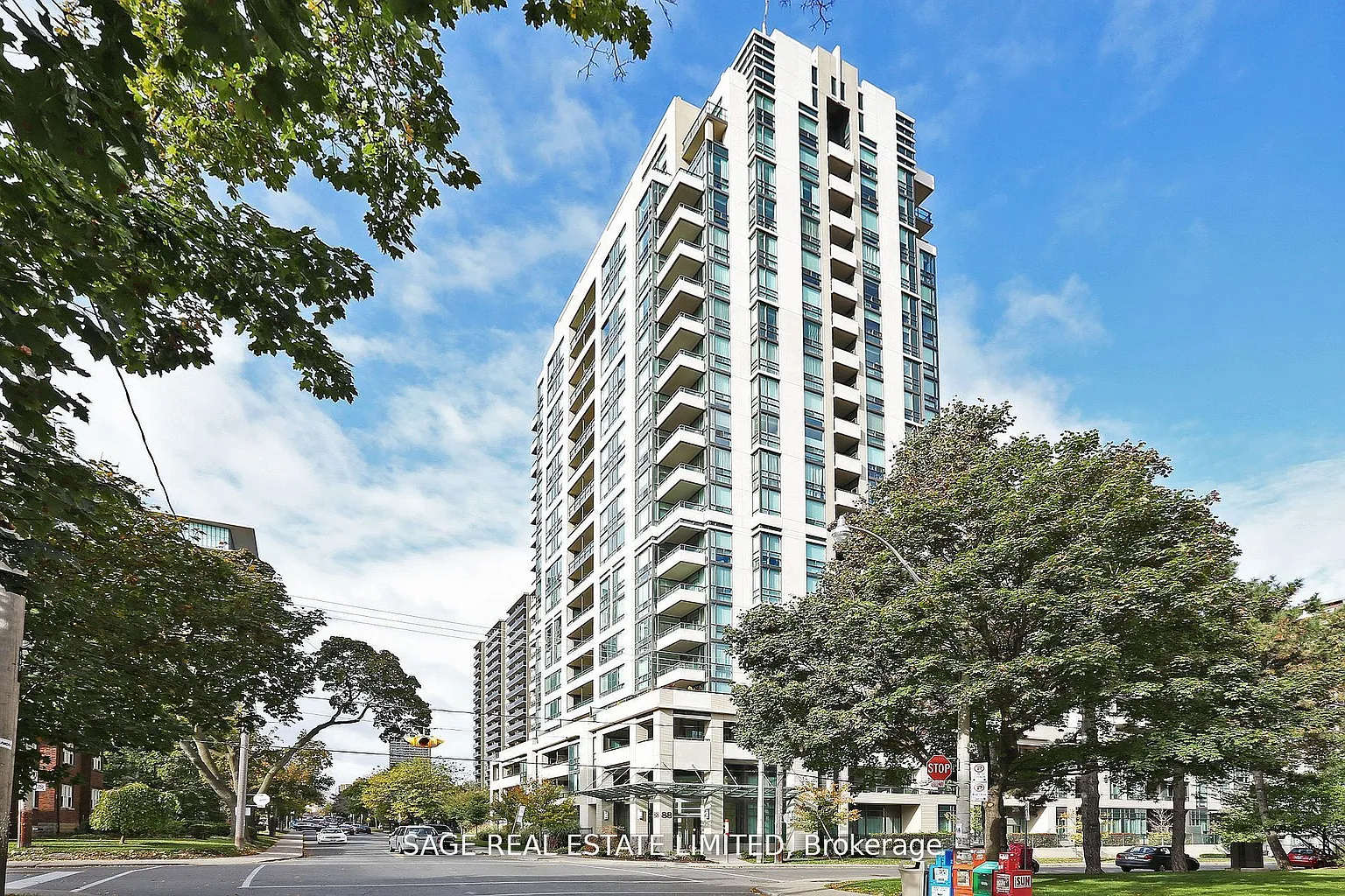 88 Broadway Ave #1301 photo 1