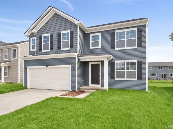 370 Edge Brk, Holly, MI 48442