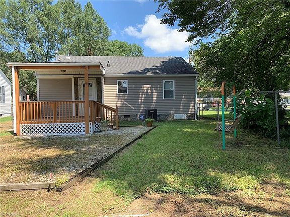 3rd image of 2904 Kentwood St
