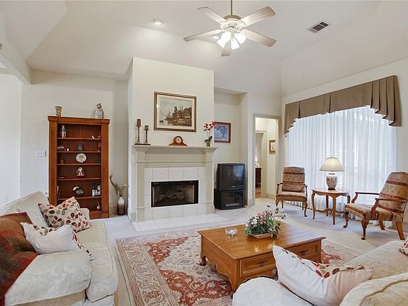 5th image of 1109 Avenue Du Chateau