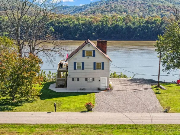 642 Tipton Ln, Stout, OH 45684