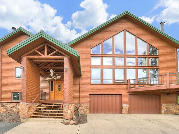 3rd image of 801 Lakeview Circle