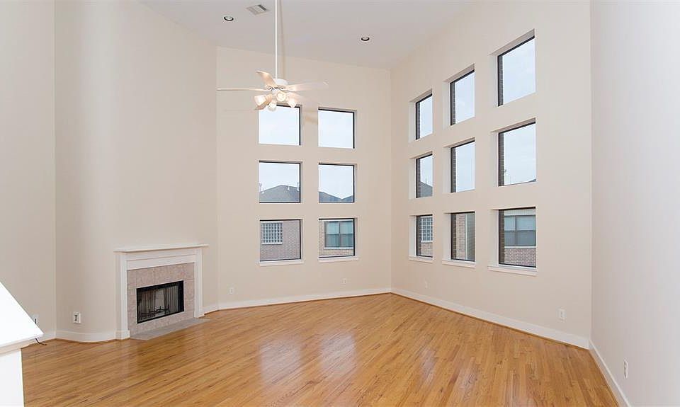 1st image of 9810 Meredith Elise Ct
