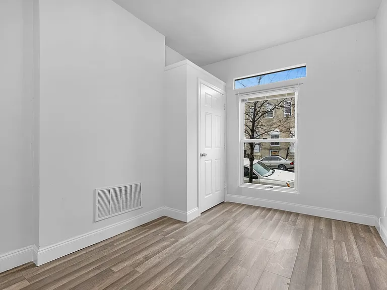 627 N Lakewood Ave — Photo 20