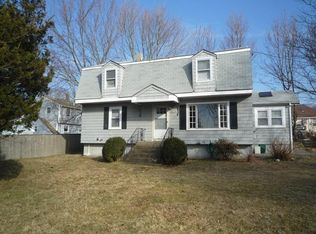 61 Keene St, Somerset, MA 02725