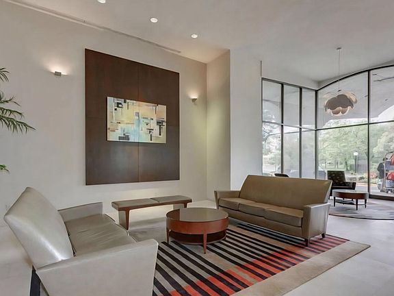 3rd image of 301 N Beauregard St APT 203