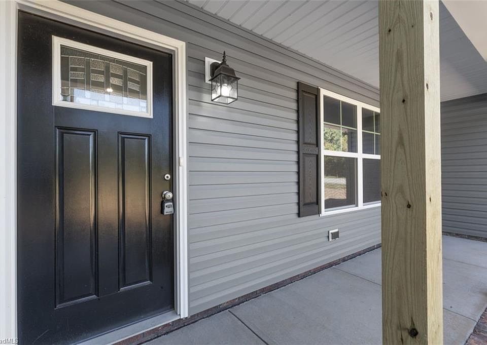6015 Zoo Pkwy, Asheboro, NC 27205 | MLS #1198747 | Zillow