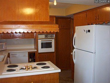 4th image of 820 Edenridge Dr