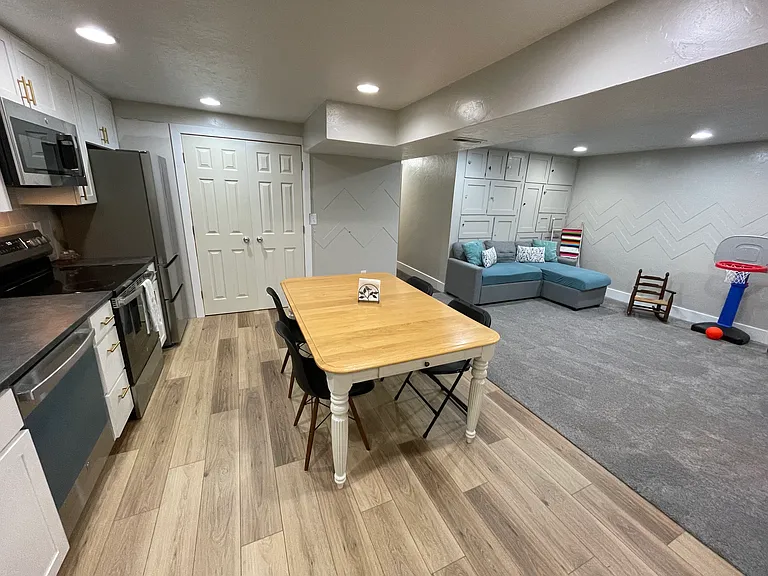 550 S 1700 E #BASEMENT — Photo 3