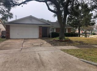 13735 Greywood Dr, Sugar Land, TX 77498