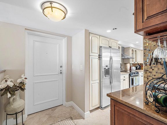 2nd image of 6885 N Ocean Boulevard #1040