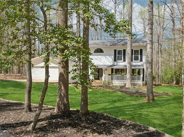 8012 Beachwood Dr, Murrayville, GA 30564