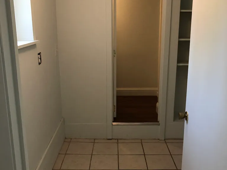 352 Clark Way — Photo 4