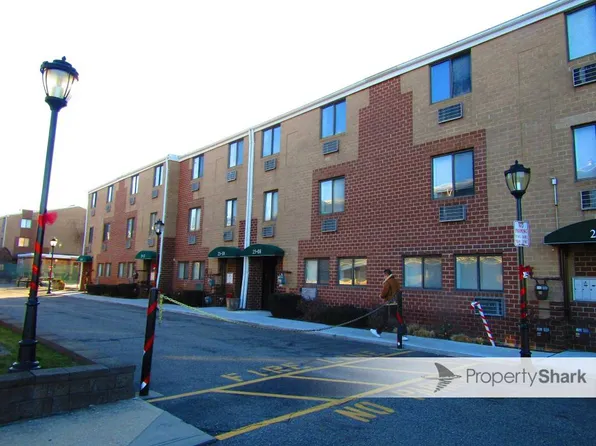 25-50 120th St #1, Flushing, NY 11354
