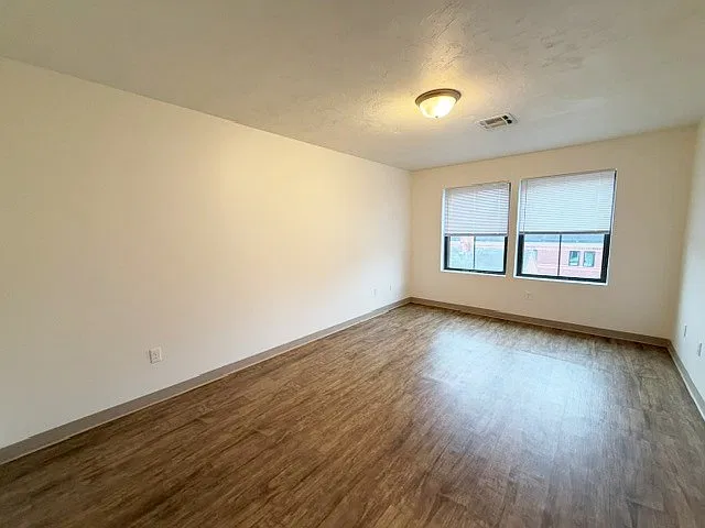 1 bed, 786 sqft, $2,350 — Photo 4