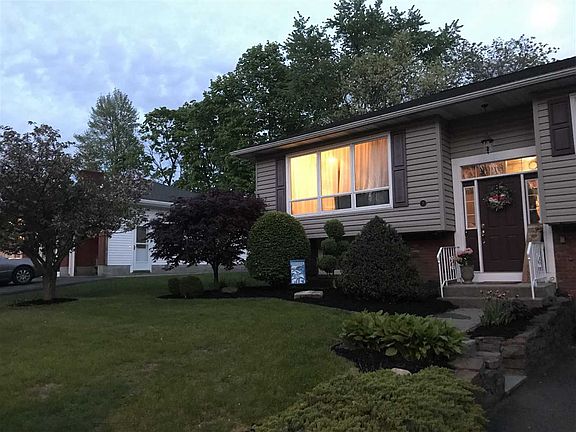 2nd image of 28 Gadsen Ct