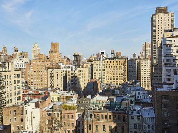 5th image of 931 Lexington Ave #15K