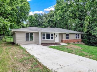 637 Meramec Station Rd, Valley Park, MO 63088